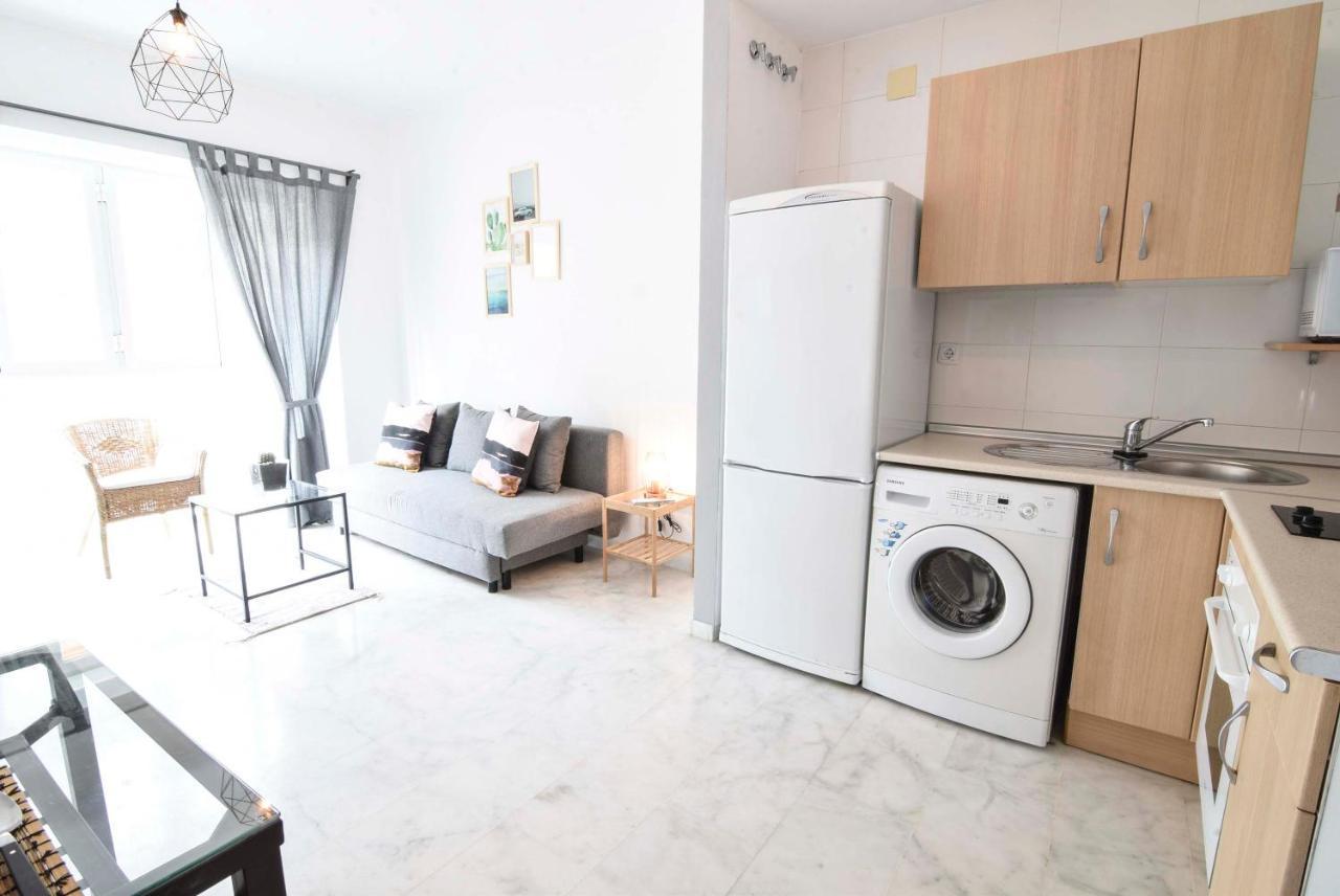 P&P Apartaments Carrera De Capuchinos Малага Екстериор снимка
